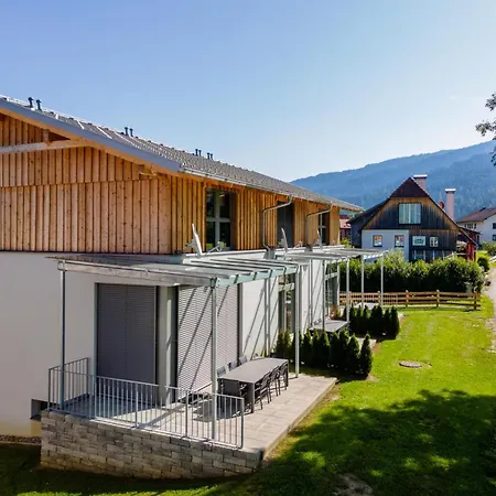 Aquarius Haus 8 17 *