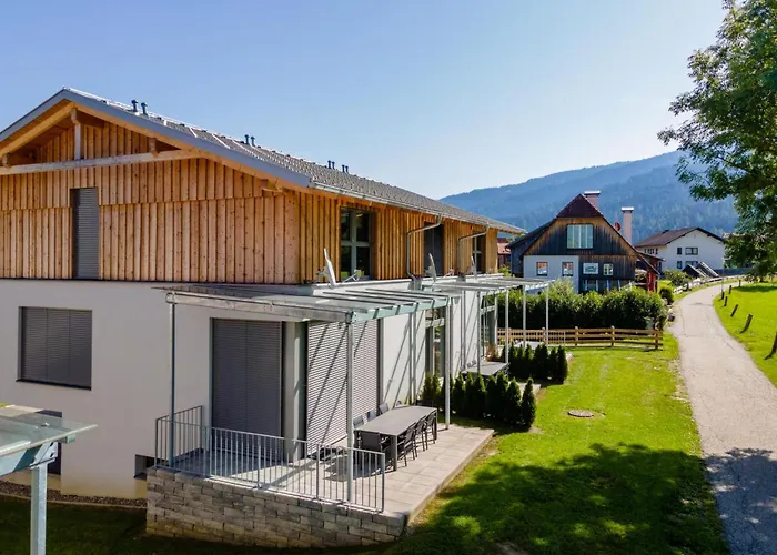 Aquarius Haus 8 17 *